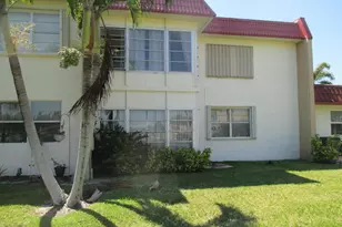 106 Lake Dora Dr, West Palm Beach, FL 33411 - Photo 4