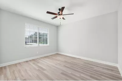 9335 101st Avenue, Vero Beach, FL 32967 - Photo 16