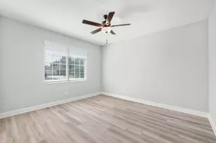 9335 101st Ave, Vero Beach, FL 32967 - Photo 16