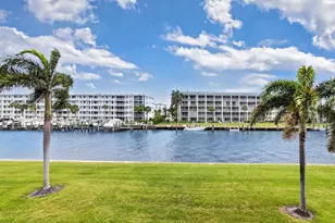 111 Shore Ct, North Palm Beach, FL 33408 - Photo 8