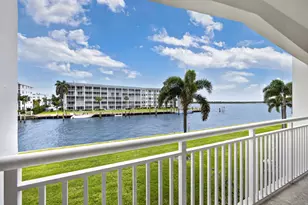 111 Shore Ct, North Palm Beach, FL 33408 - Photo 2
