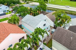 331 NW 101st Terrace, Pembroke Pines, FL 33026 - Photo 32