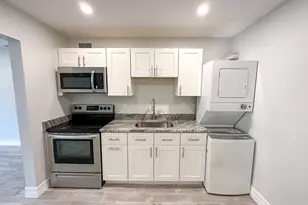 1319 Douglass Ave, West Palm Beach, FL 33401 - Photo 6