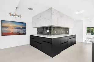 3470 NW 21st Ave, Oakland Park, FL 33309 - Photo 8