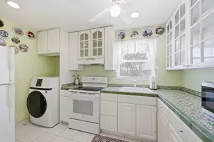112 Lake Anne Dr, West Palm Beach, FL 33411 - Photo 4