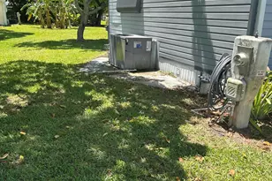 8628 Duke Ct E, Boynton Beach, FL 33436 - Photo 4