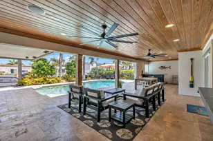 2471 NE 46th St, Lighthouse Point, FL 33064 - Photo 14
