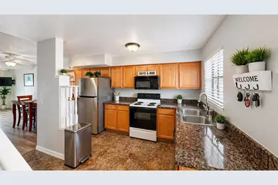 1300 Seaway Drive #D13, Fort Pierce, FL 34949 - Photo 2