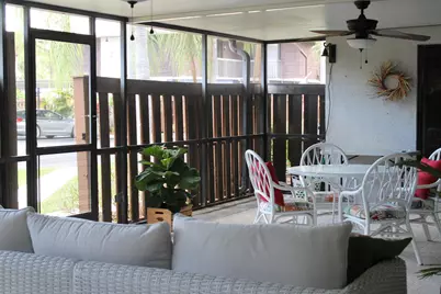 301 SE Castle Court, Port Saint Lucie, FL 34952 - Photo 20