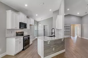 8131 Westfield Cir, Vero Beach, FL 32966 - Photo 14