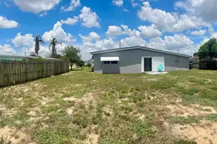809 Gilbert St, Sebastian, FL 32958 - Photo 1