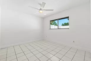 9162 SW 5th St, Boca Raton, FL 33428 - Photo 12
