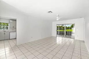 9162 SW 5th St, Boca Raton, FL 33428 - Photo 8