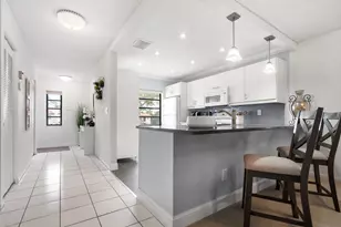 21218 Lago Cir, Boca Raton, FL 33433 - Photo 10