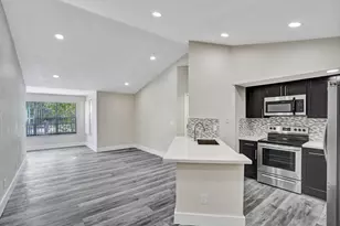 595 Vista Isles Dr, Sunrise, FL 33325 - Photo 4