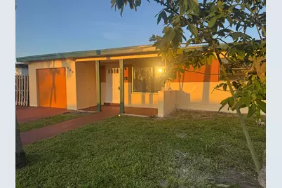 701 NW 74th Avenue, Hollywood, FL 33024 - Photo 2