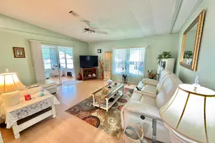 8204 W Bitterbush Ln, Port Saint Lucie, FL 34952 - Photo 10