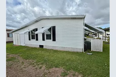 8204 W Bitterbush Lane, Port Saint Lucie, FL 34952 - Photo 4