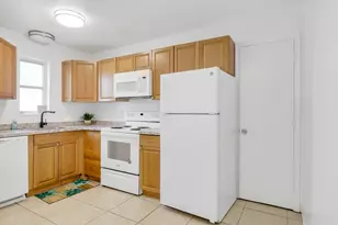 711 SE 15th St, Fort Lauderdale, FL 33316 - Photo 2