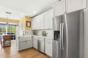 2465 Vista Del Prado Dr, Wellington, FL 33414 - Photo 6