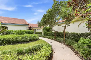 2465 Vista Del Prado Dr, Wellington, FL 33414 - Photo 4