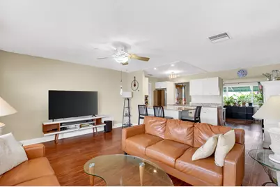 112 SW 9th Street, Boynton Beach, FL 33426 - Photo 14