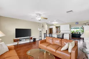 112 SW 9th St, Boynton Beach, FL 33426 - Photo 14