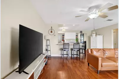 112 SW 9th Street, Boynton Beach, FL 33426 - Photo 12