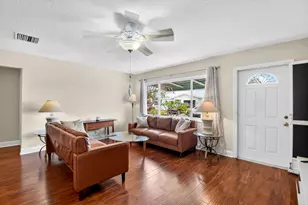 112 SW 9th St, Boynton Beach, FL 33426 - Photo 1