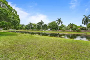 16245 Seneca Cir, Davie, FL 33331 - Photo 4