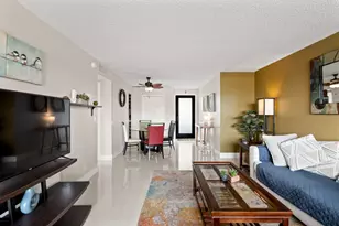 301 Golden Isles Dr, Hallandale Beach, FL 33009 - Photo 12