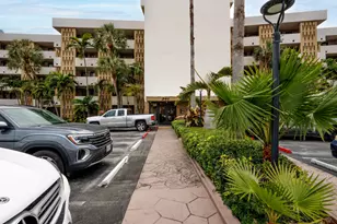 301 Golden Isles Dr, Hallandale Beach, FL 33009 - Photo 28