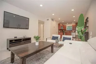 601 SE 5th Ct, Fort Lauderdale, FL 33301 - Photo 2