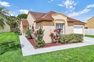 22561 Middletown Dr, Boca Raton, FL 33428 - Photo 4