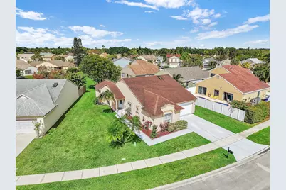 22561 Middletown Drive, Boca Raton, FL 33428 - Photo 10