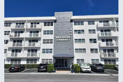 550 Bayshore Drive #104, Fort Lauderdale, FL 33304 - Photo 2