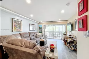 460 Paradise Isle Blvd, Hallandale Beach, FL 33009 - Photo 18