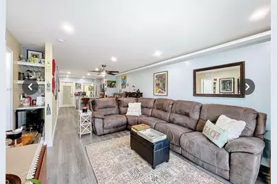 460 Paradise Isle Boulevard #205, Hallandale Beach, FL 33009 - Photo 4