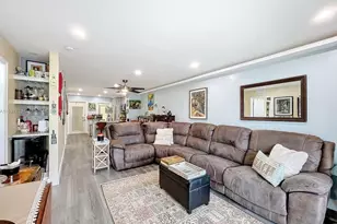 460 Paradise Isle Blvd, Hallandale Beach, FL 33009 - Photo 20