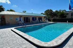 2950 SE Ocean Blvd, Stuart, FL 34996 - Photo 16