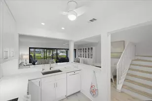 1102 SE Mitchell Ave, Port Saint Lucie, FL 34952 - Photo 10
