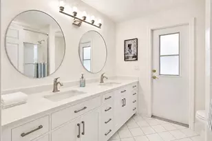 18743 Cape Sable Dr, Boca Raton, FL 33498 - Photo 16
