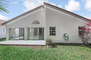9758 Harbour Lake Cir, Boynton Beach, FL 33437 - Photo 38