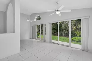 9758 Harbour Lake Cir, Boynton Beach, FL 33437 - Photo 14