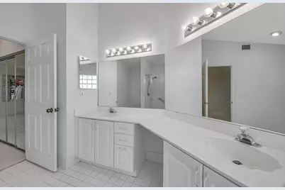 9758 Harbour Lake Circle, Boynton Beach, FL 33437 - Photo 34