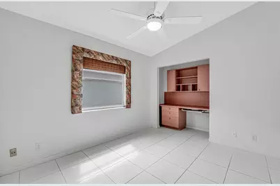 9758 Harbour Lake Circle, Boynton Beach, FL 33437 - Photo 24