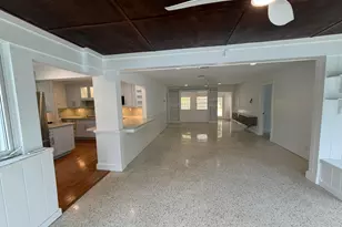 204 S Seacrest Cir, Delray Beach, FL 33444 - Photo 10