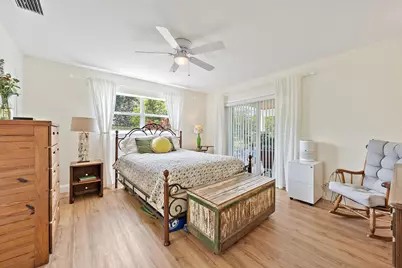 9831 Hyacinth Circle S, Palm Beach Gardens, FL 33410 - Photo 12