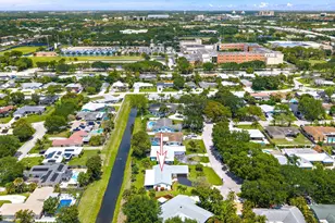 9831 Hyacinth Cir S, Palm Beach Gardens, FL 33410 - Photo 22