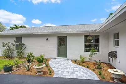 9831 Hyacinth Circle S, Palm Beach Gardens, FL 33410 - Photo 4